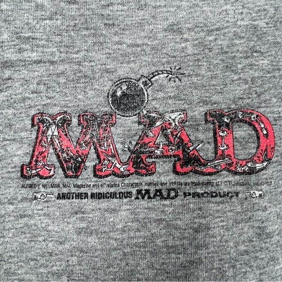 Vintage 1990s RARE MAD Spy vs Spy All Over Print T-Shirt XL - Picture 5 of 12